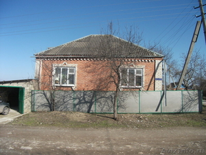 продаю  дом в пгт.Черноморском Северского района - Изображение #1, Объявление #414137